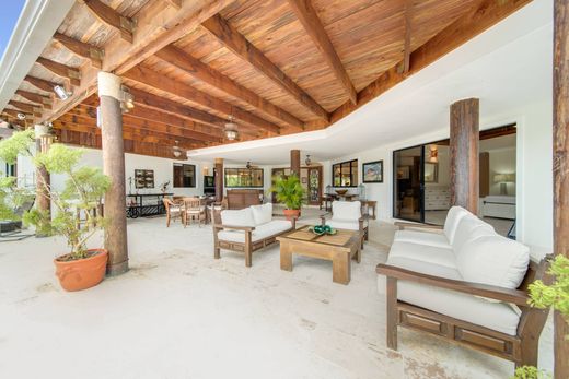 Casa Unifamiliare a La Romana, Provincia de La Romana