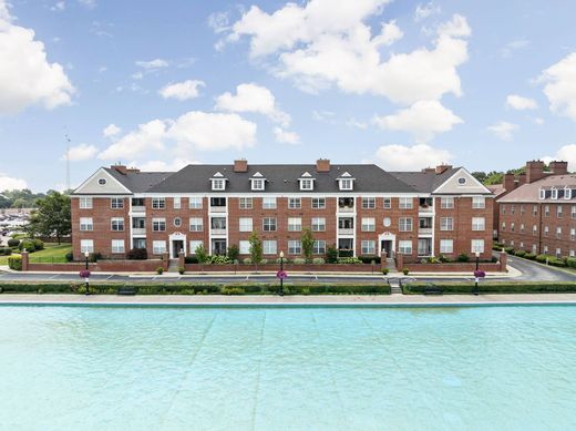 Apartment in Carmel, Hamilton County