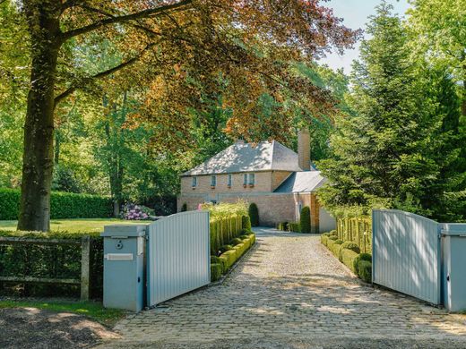Dom jednorodzinny w Lasne, Province du Brabant Wallon