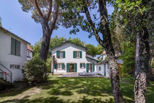 Villa in Arcachon, Gironde