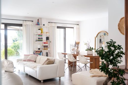 Apartment / Etagenwohnung in Saint-Sulpice-de-Royan, Charente-Maritime