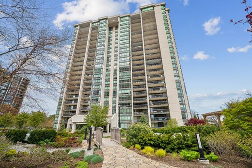 Apartment / Etagenwohnung in Oakville, Ontario
