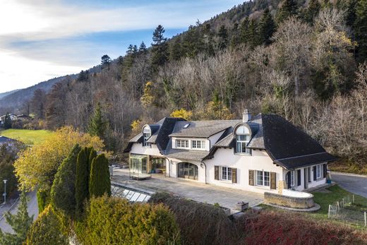 Detached House in Chézard-Saint-Martin, Val-de-Ruz District