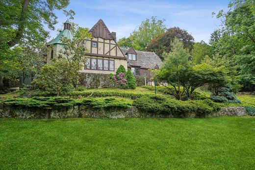 Detached House in Montville, Morris County