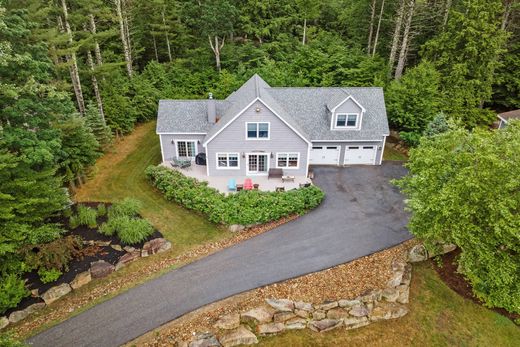 Detached House in Laconia, Belknap County
