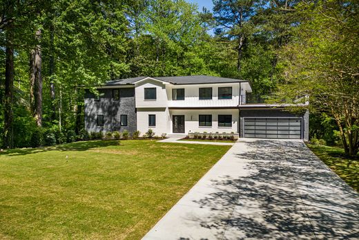 Vrijstaand huis in Sandy Springs, Fulton County