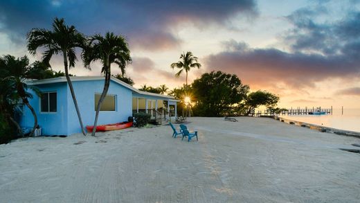 Einfamilienhaus in Islamorada, Monroe County