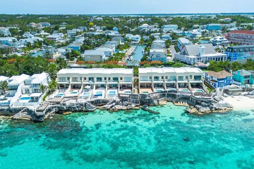 Townhouse in Cable Beach, New Providence District