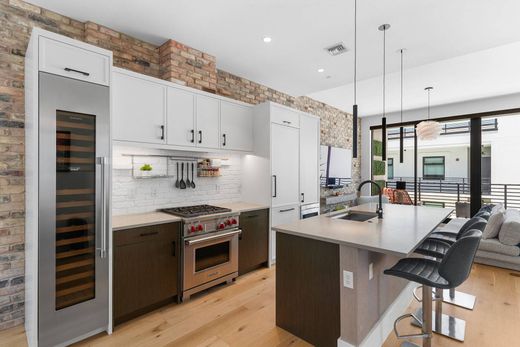 Daire Naples, Collier County