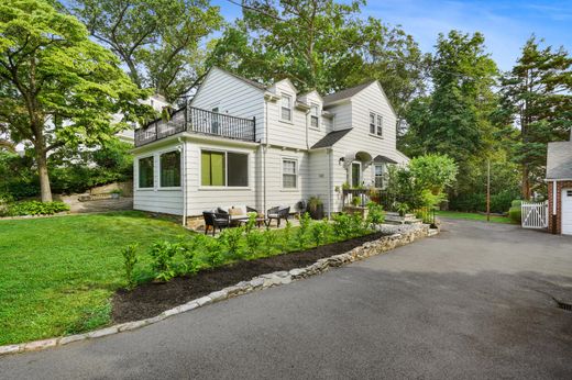 Detached House in Mount Vernon, Westchester County