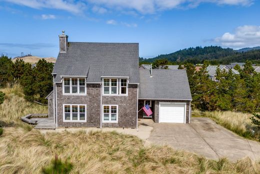 Luxury home for sale in Pacific City