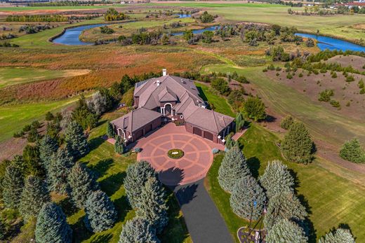 Detached House in Mitchell, Davison County