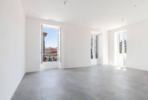 Apartment / Etagenwohnung in Roquebrune-Cap-Martin, Alpes-Maritimes