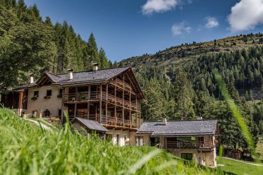 Villa in Livinallongo del Col di Lana, Provincia di Belluno