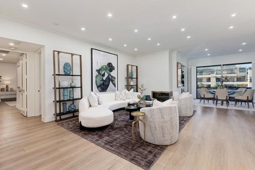 Apartment in Century City, Los Angeles County