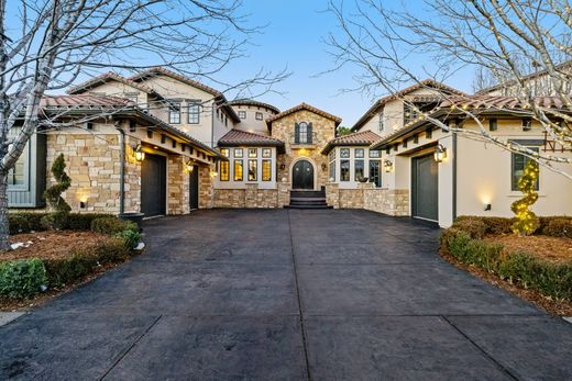 Detached House in Lakewood, Jefferson County