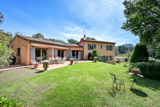 Casa en Saint-Marc-Jaumegarde, Bocas del Ródano