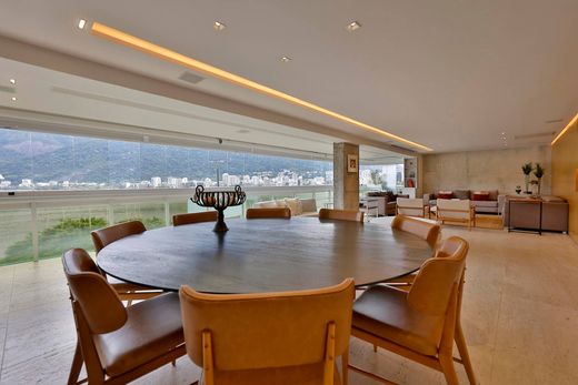 Apartment / Etagenwohnung in Rio de Janeiro