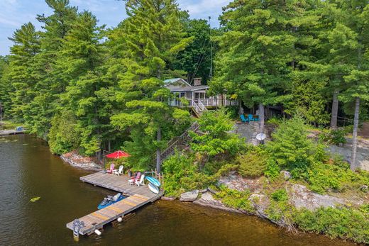 Luxus-Haus in Gravenhurst, Ontario