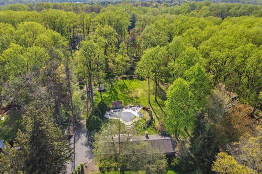 Detached House in Warren Township, Somerset County