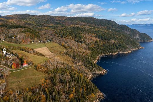 Detached House in Sainte-Rose-du-Nord, Saguenay/Lac-Saint-Jean