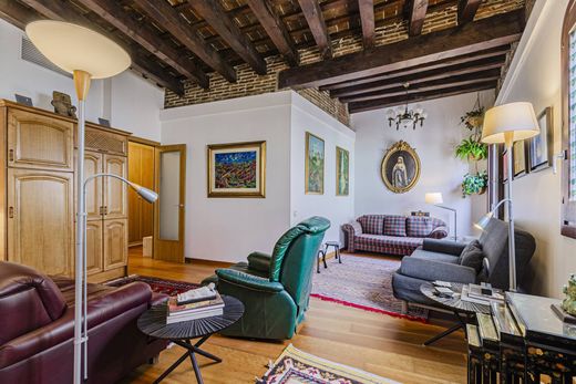 Apartment / Etagenwohnung in Barcelona, Provinz Barcelona