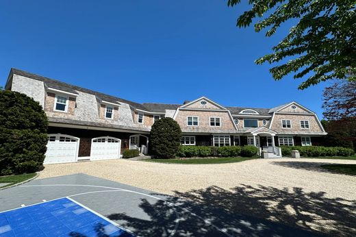 Detached House in Water Mill, Suffolk County