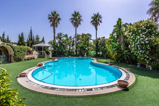 Maison de luxe à Il-Madliena, Is-Swieqi