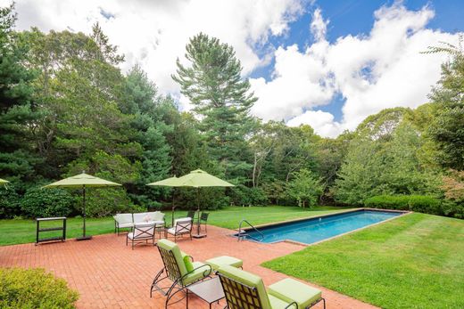 Detached House in East Hampton, Suffolk County