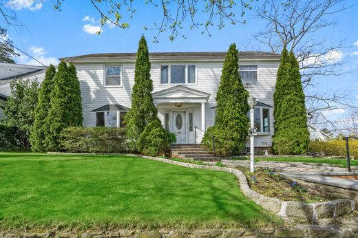 Detached House in New Rochelle, Westchester County