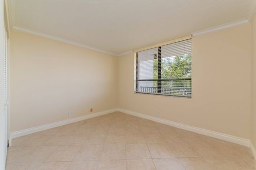 Apartment in Dania Beach, Broward County