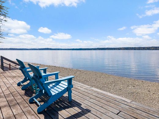 Detached House in Gig Harbor, Pierce County