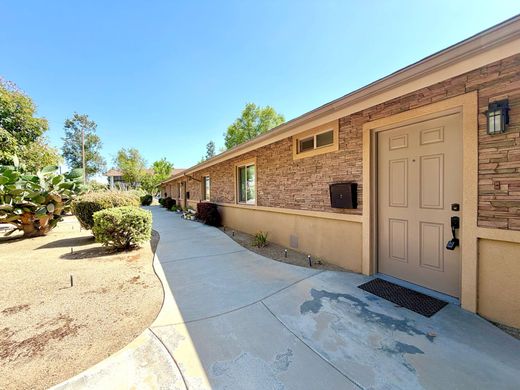 Piso / Apartamento en Claremont, Los Angeles County
