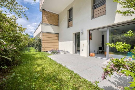 Διαμέρισμα σε Menthon-Saint-Bernard, Haute-Savoie