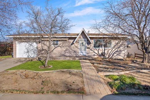 Частный Дом, Loveland, Larimer County