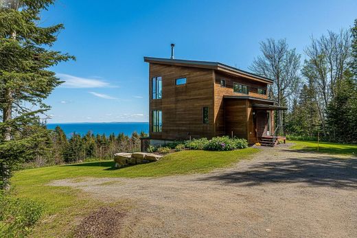 Einfamilienhaus in Saint-Irénée, Capitale-Nationale