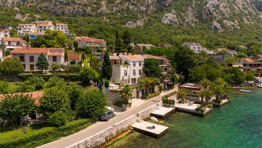 Einfamilienhaus in Kotor