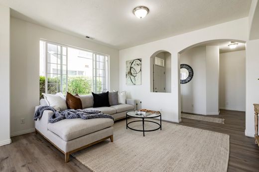 Townhouse in North Salt Lake, Davis County