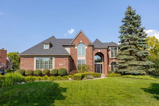 Detached House in Novi, Oakland County