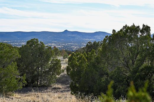 Land in Santa Fe, Santa Fe County