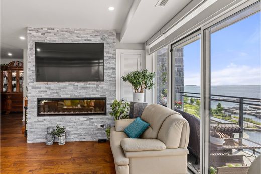 Piso / Apartamento en Gananoque, Ontario