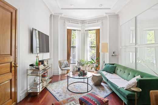 Townhouse for sale in Brooklyn