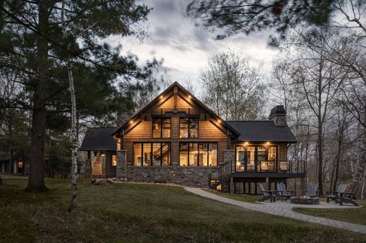 Luxury home in Backus, Cass County