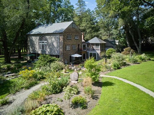 Luxury home in Pipersville, Bucks County