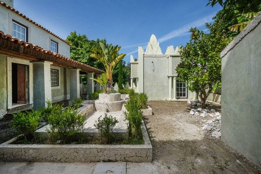 Detached House in Sintra, Lisbon