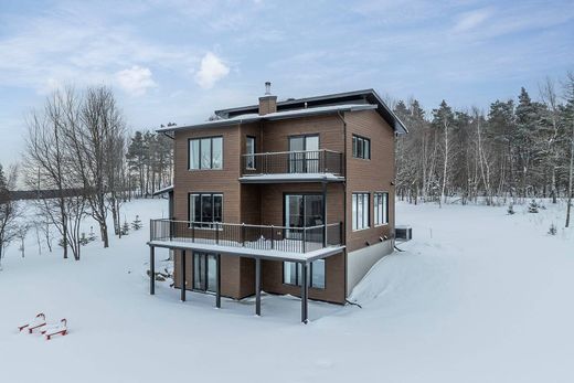 Detached House in Stukely-Sud, Estrie