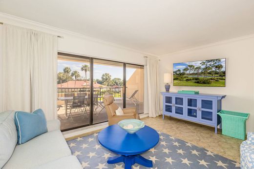 Appartement à Naples, Comté de Collier