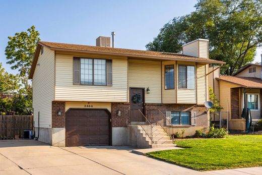 Vrijstaand huis in Roy, Weber County