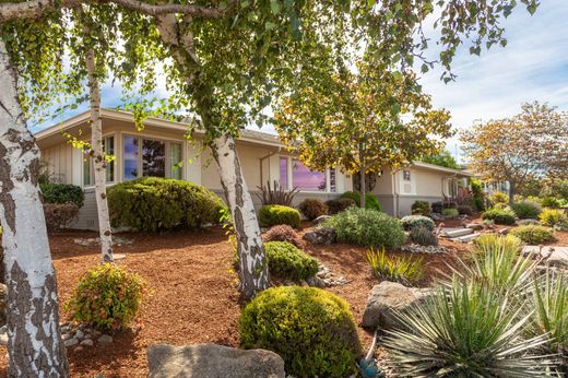 Vrijstaand huis in San Leandro, Alameda County