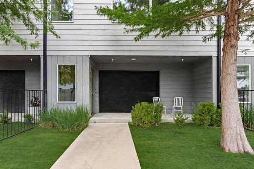 Apartment in Dallas, Dallas County